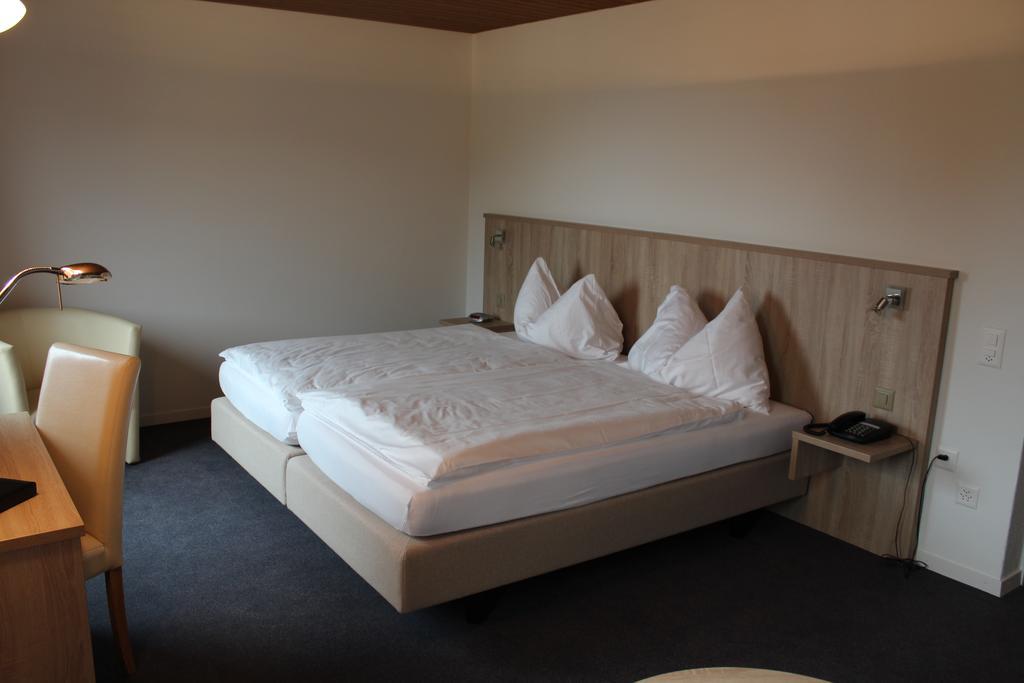 Hotel Martinshof Zuchwil Esterno foto